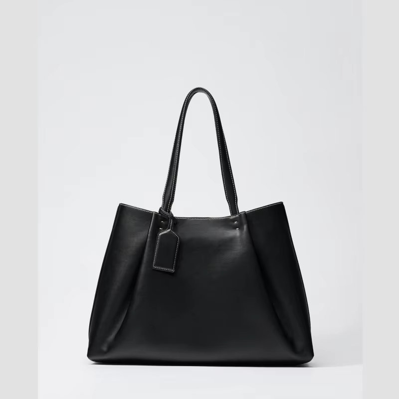 Elegant Women's Handbag with Stylish Buckle and Pattern – Perfect for Special Occasions