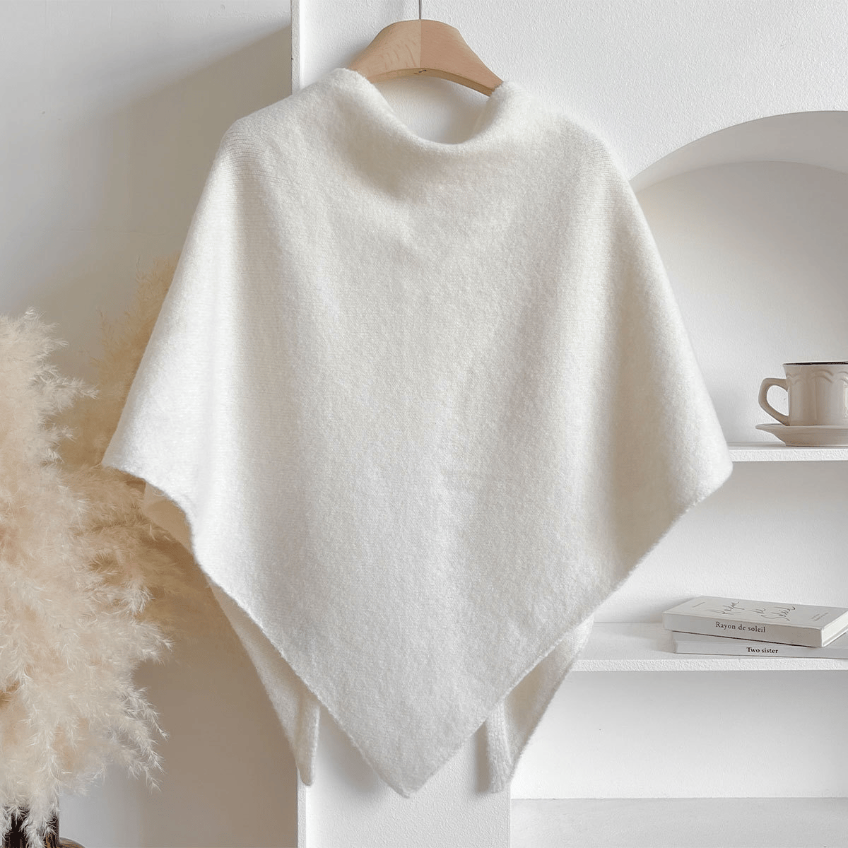 Soft and Comfortable Lightweight Shawl for Casual Everyday Wear