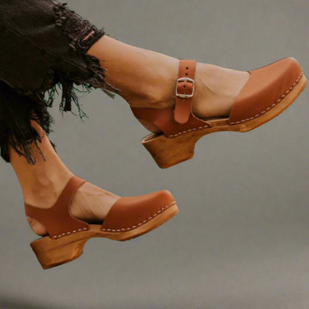 Women's Closed-Toe Platform Clogs with Ankle Strap