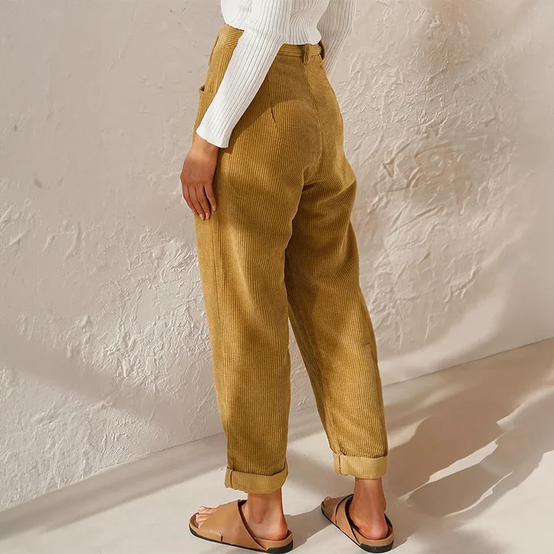 Women's Comfortable High-Waisted Wide-Leg Pants with a Relaxed Look
