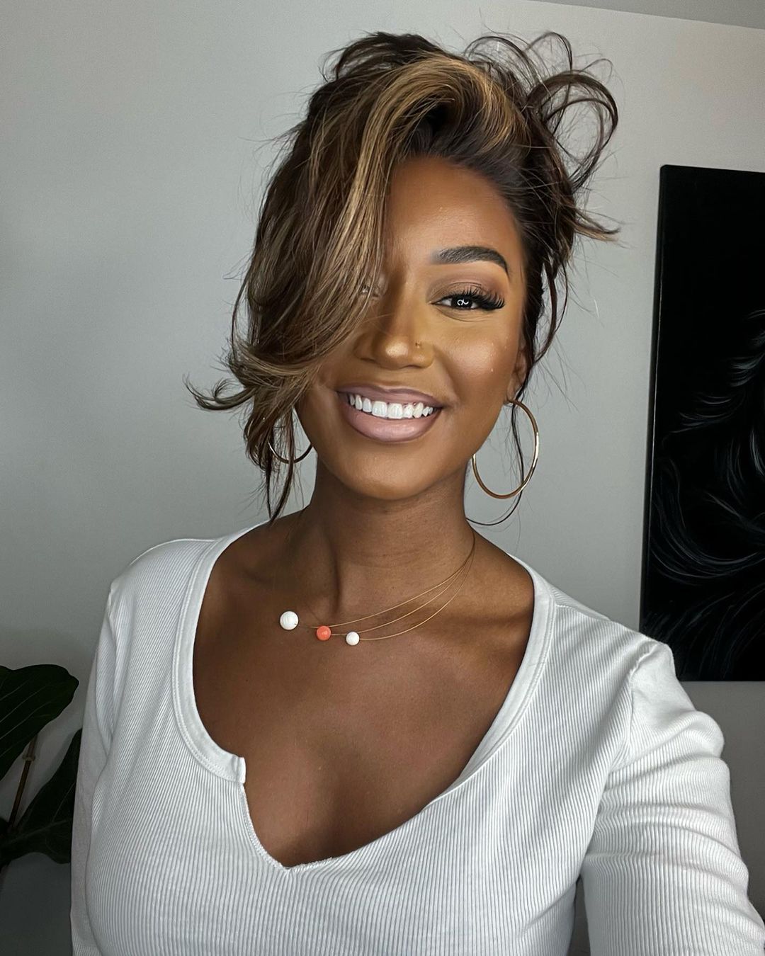 Women's Highlighted Wavy Human Hair Lace Front Wig