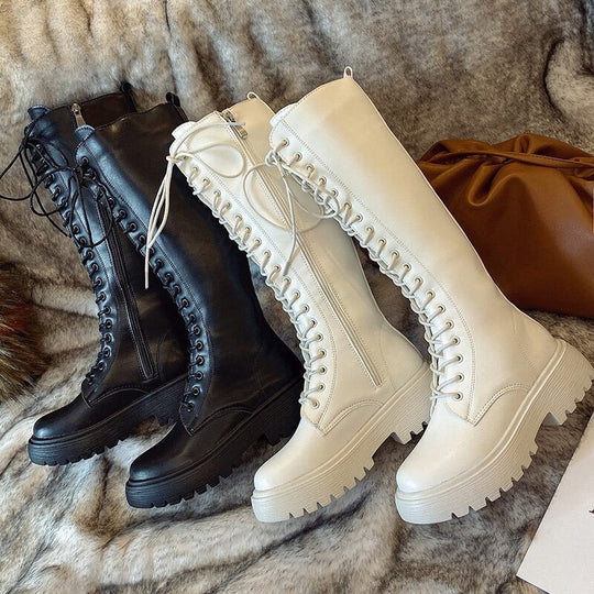 Women's Knee-High Boots with Timeless Design