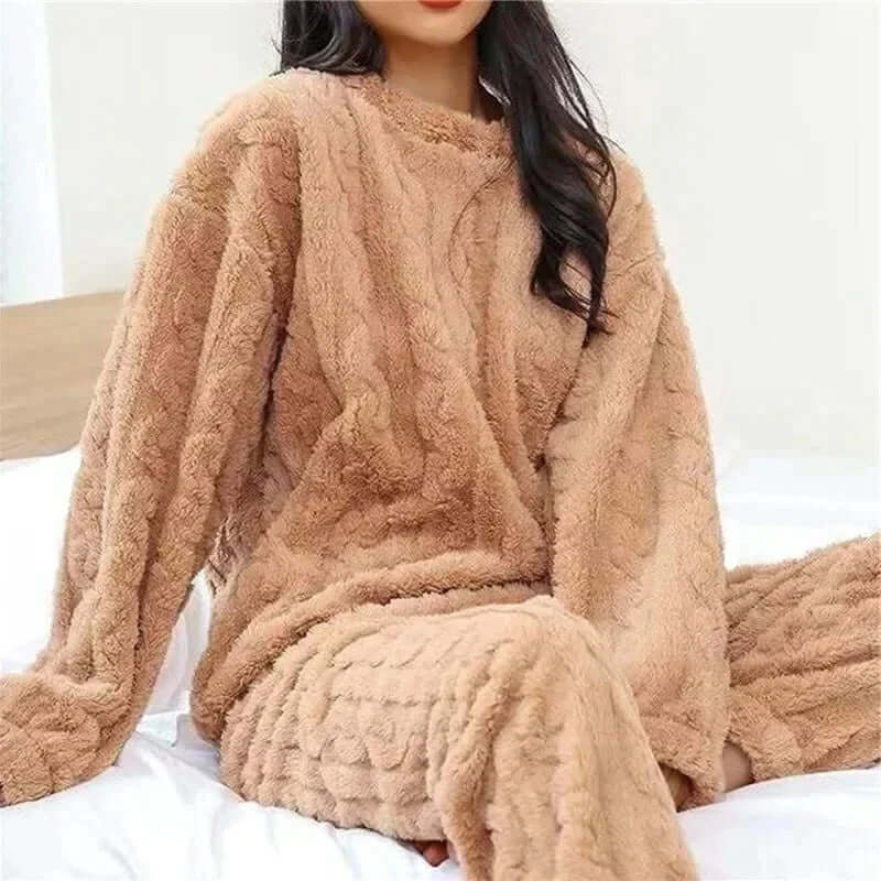 Women's Pyjama Set - Soft & Warm Loungewear