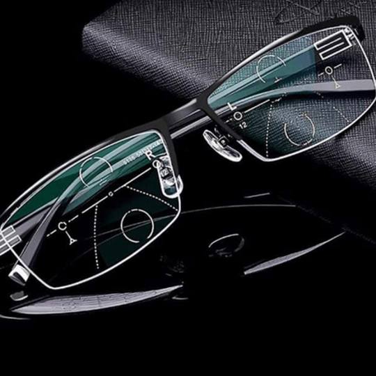 Auto-Adjusting Clear Vision Glasses