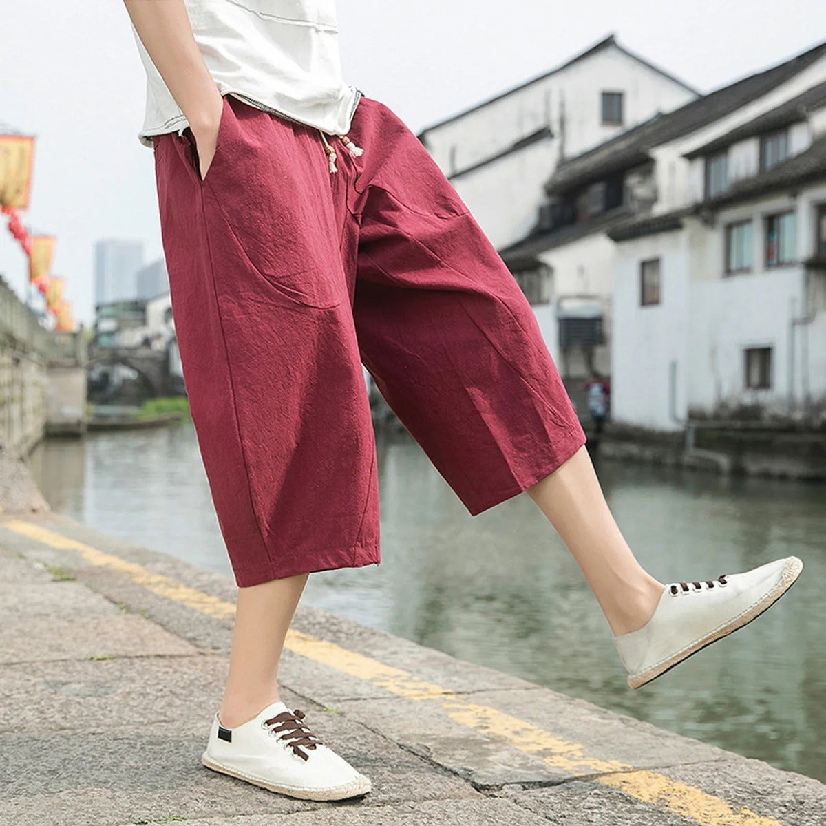 Casual & Comfortable Cropped Pants