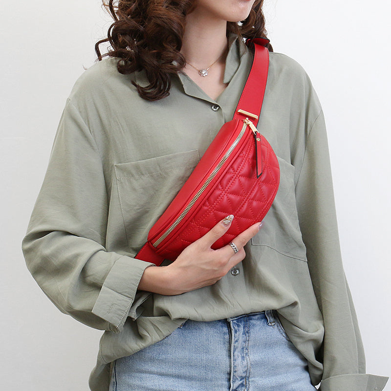 Diamond Pattern Belt Bag | Sturdy & Practical
