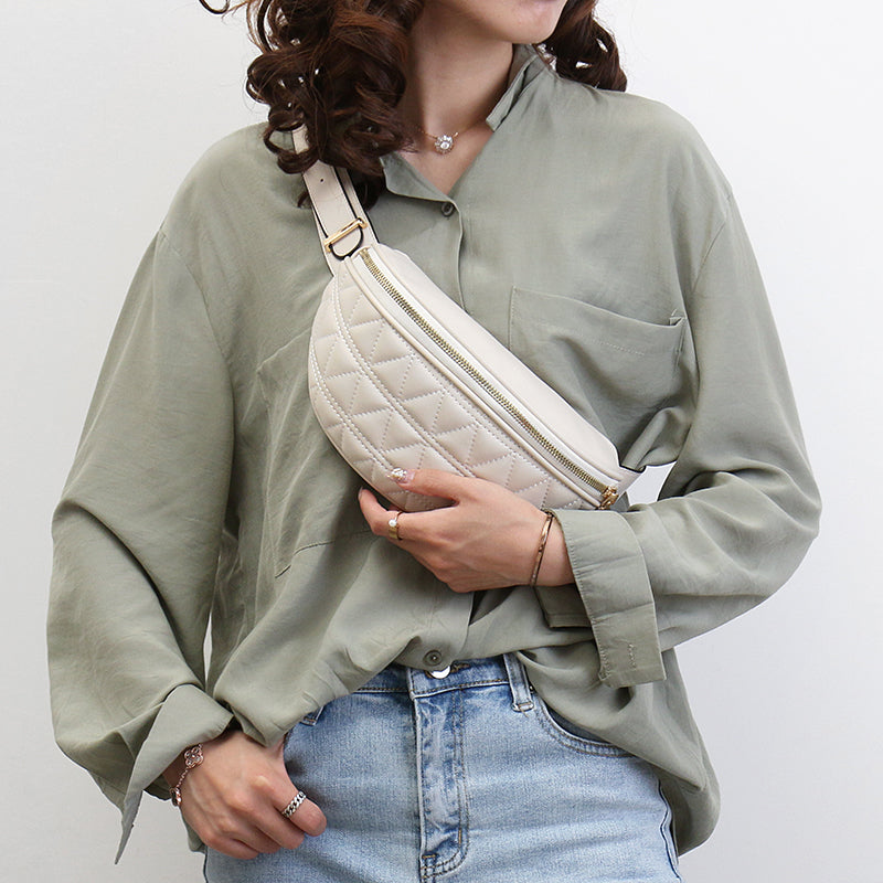 Diamond Pattern Belt Bag | Sturdy & Practical