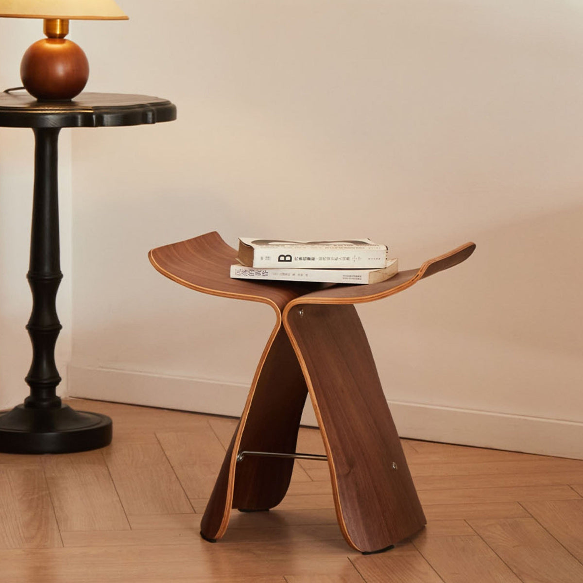 Elegant Butterfly Stool – Timeless Design for Living Room and Entryway
