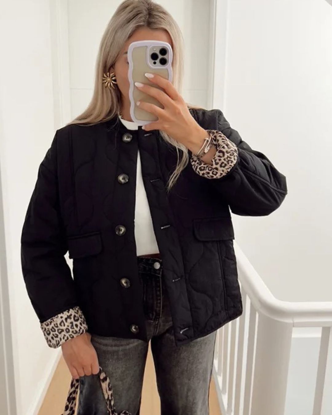Elegant Leopard-Lined Jacket - Chic and Modern