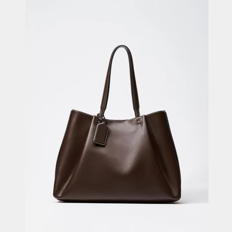 Elegant Women's Handbag with Stylish Buckle and Pattern – Perfect for Special Occasions