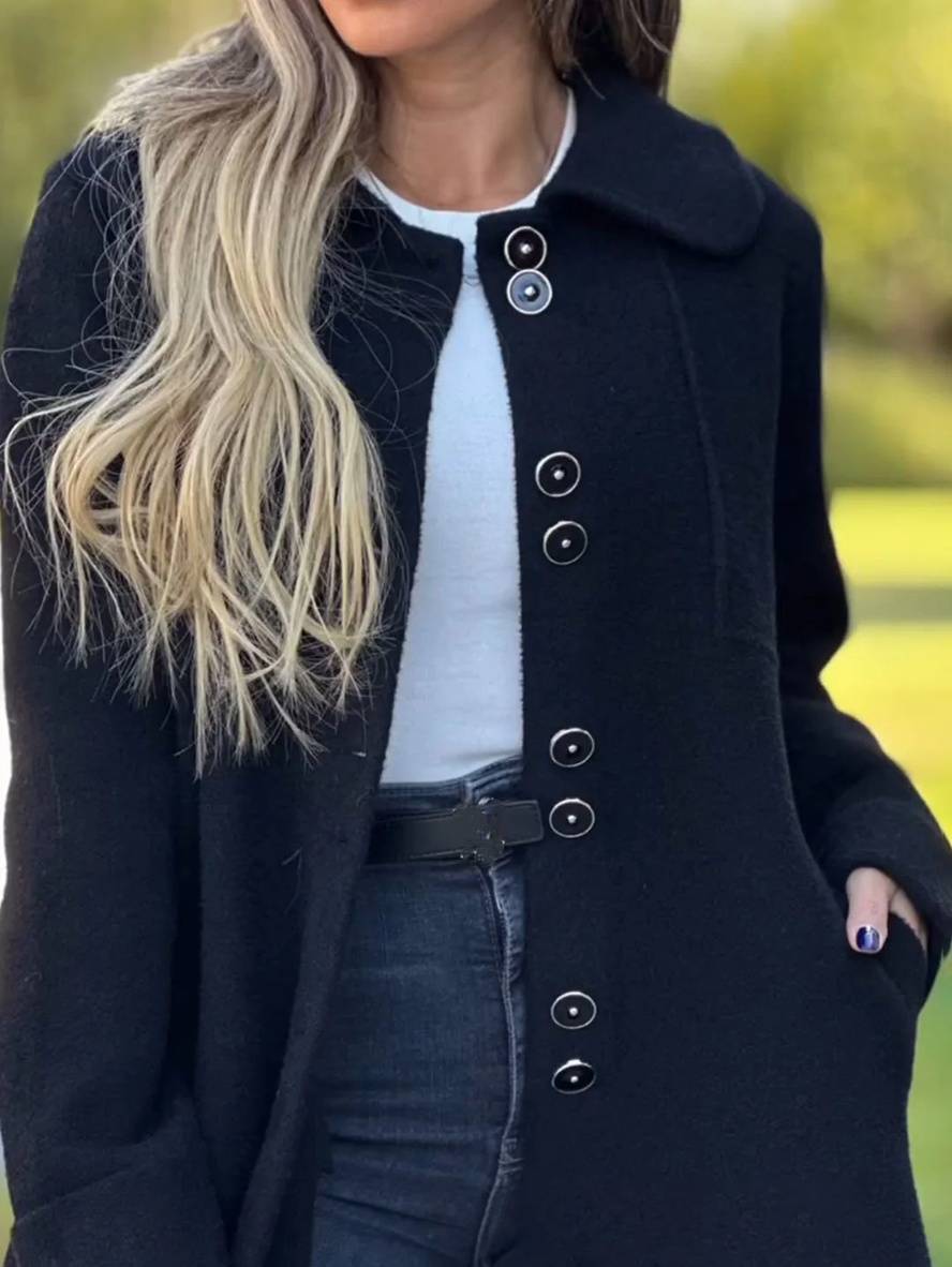 Elegant Women's Winter Coat - Warm and Classic