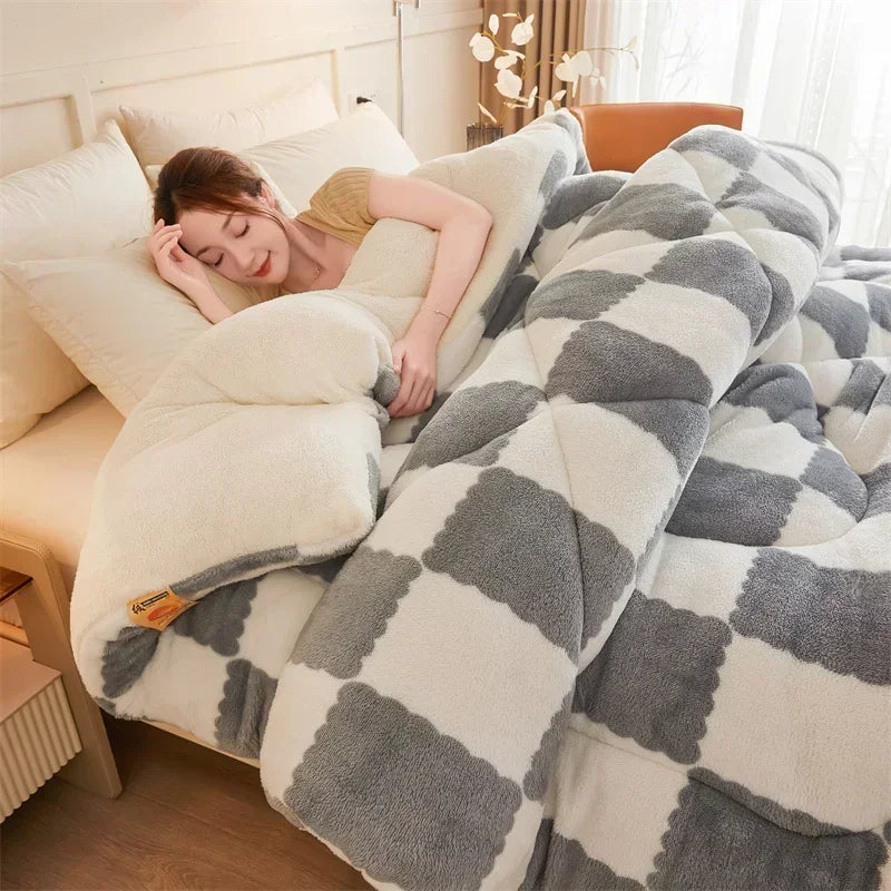 Extra-Thick Cozy Weighted Winter Quilt Blanket
