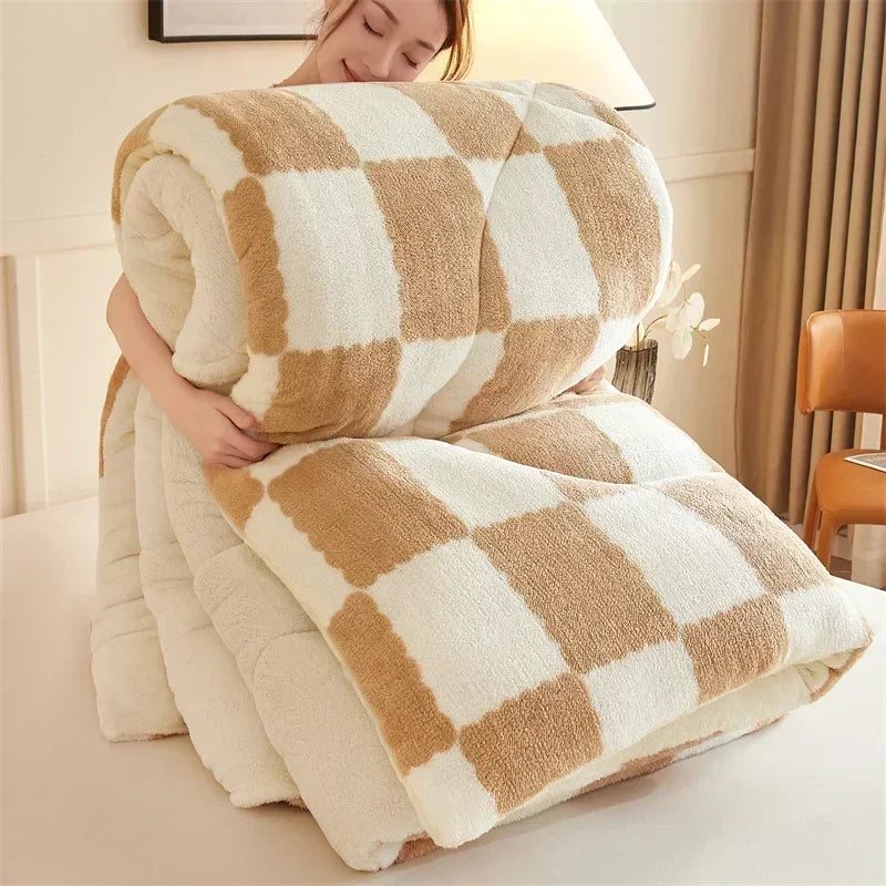 Extra-Thick Cozy Weighted Winter Quilt Blanket