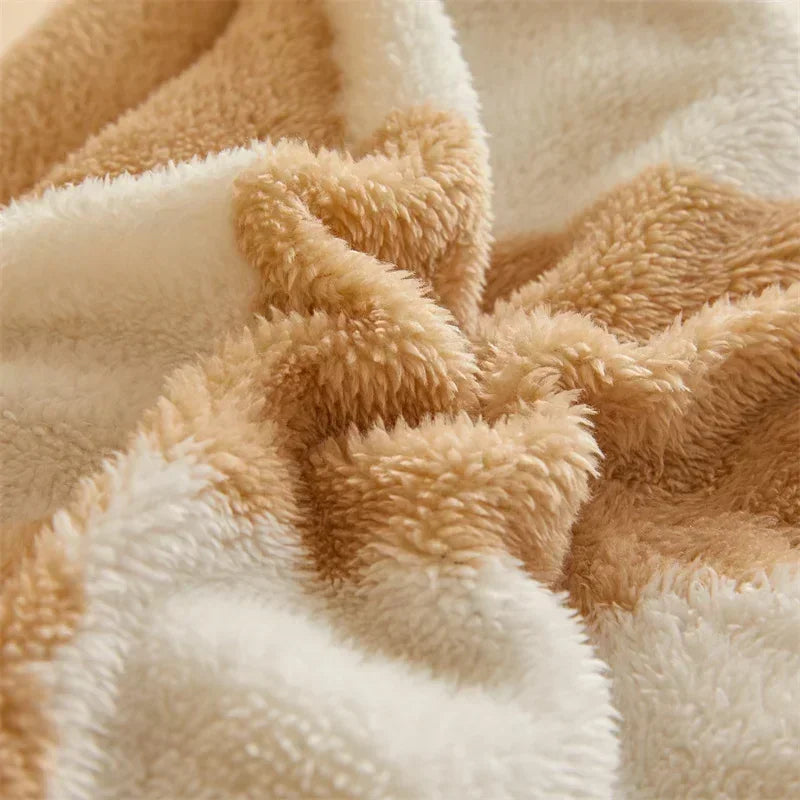Extra-Thick Cozy Weighted Winter Quilt Blanket