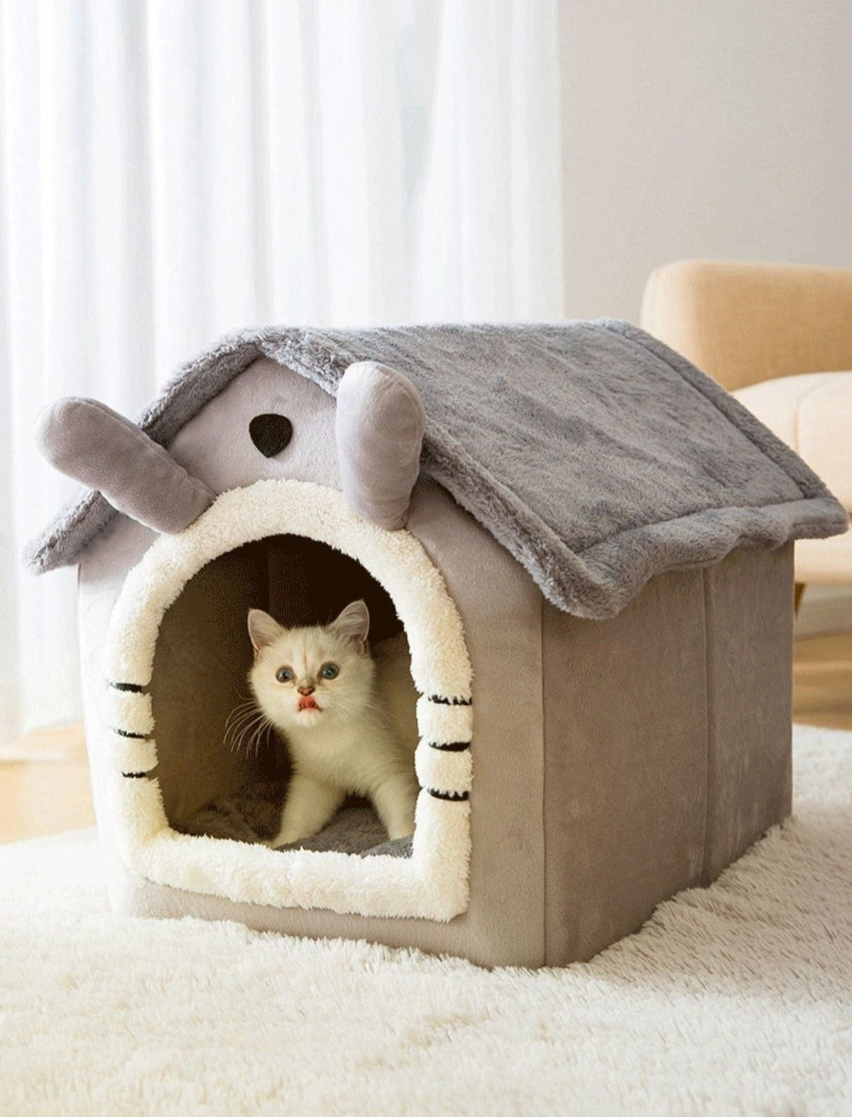 Fluffy Pet House | A Cozy & Warm Sleeping Spot for Your Pet