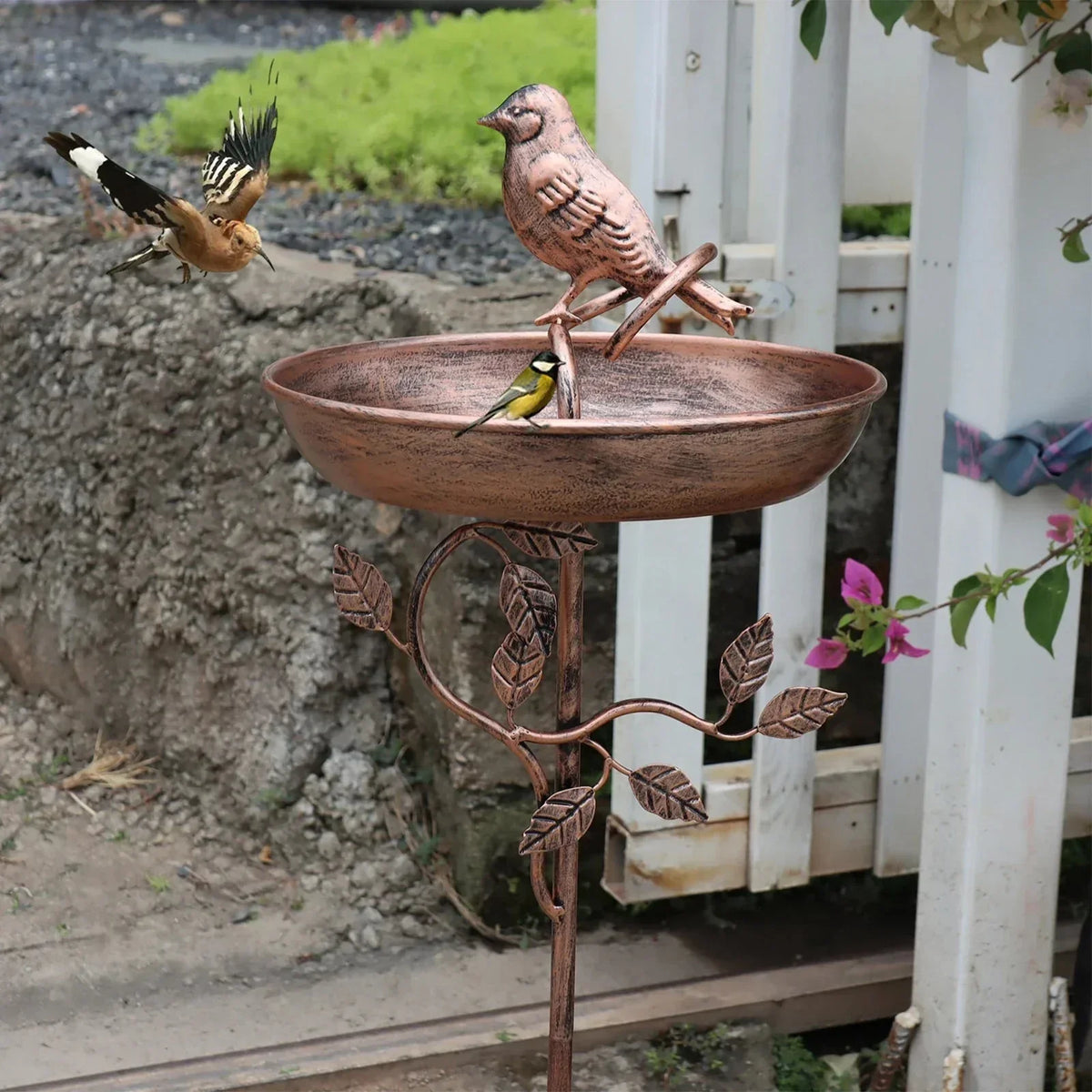 Garden Bird Bath | Decorative Bowl | Sturdy Ground Stake