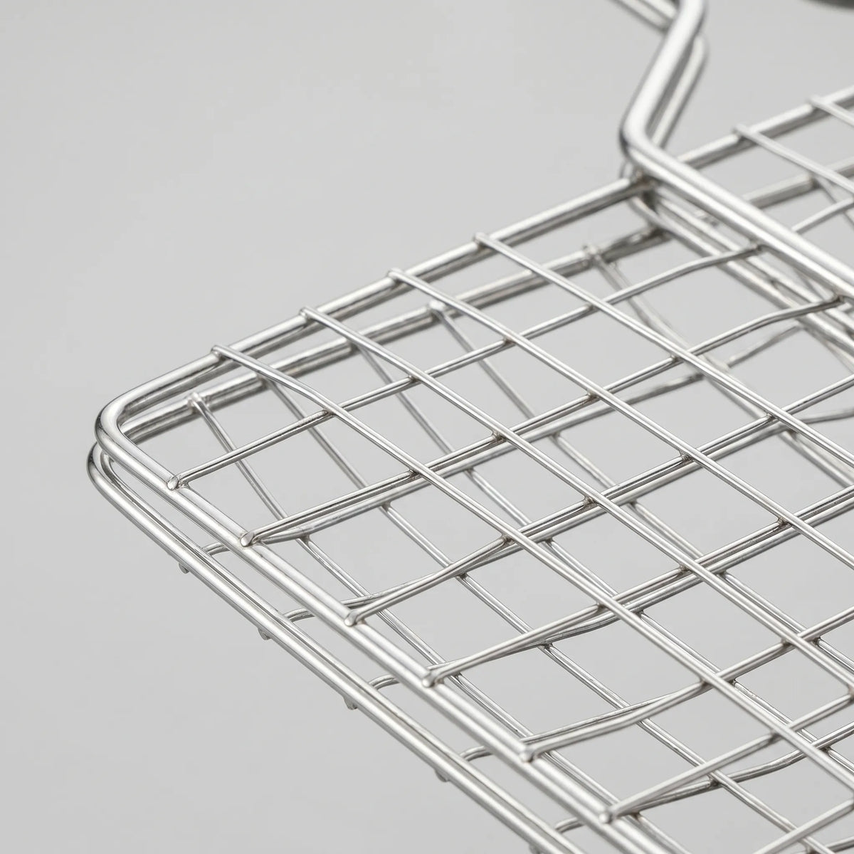 Hinged Outdoor Grilling Basket for Easy Flipping