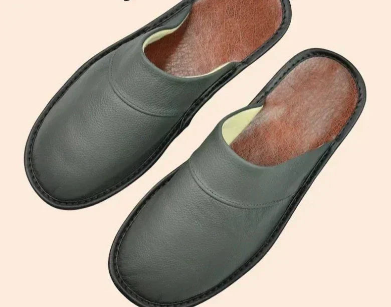 Men’s Slippers – Comfortable Indoor Footwear