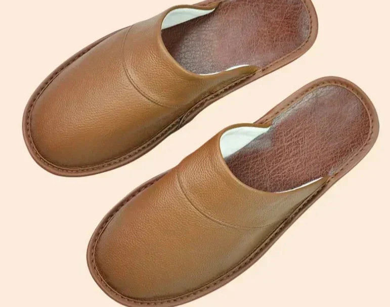 Men’s Slippers – Comfortable Indoor Footwear