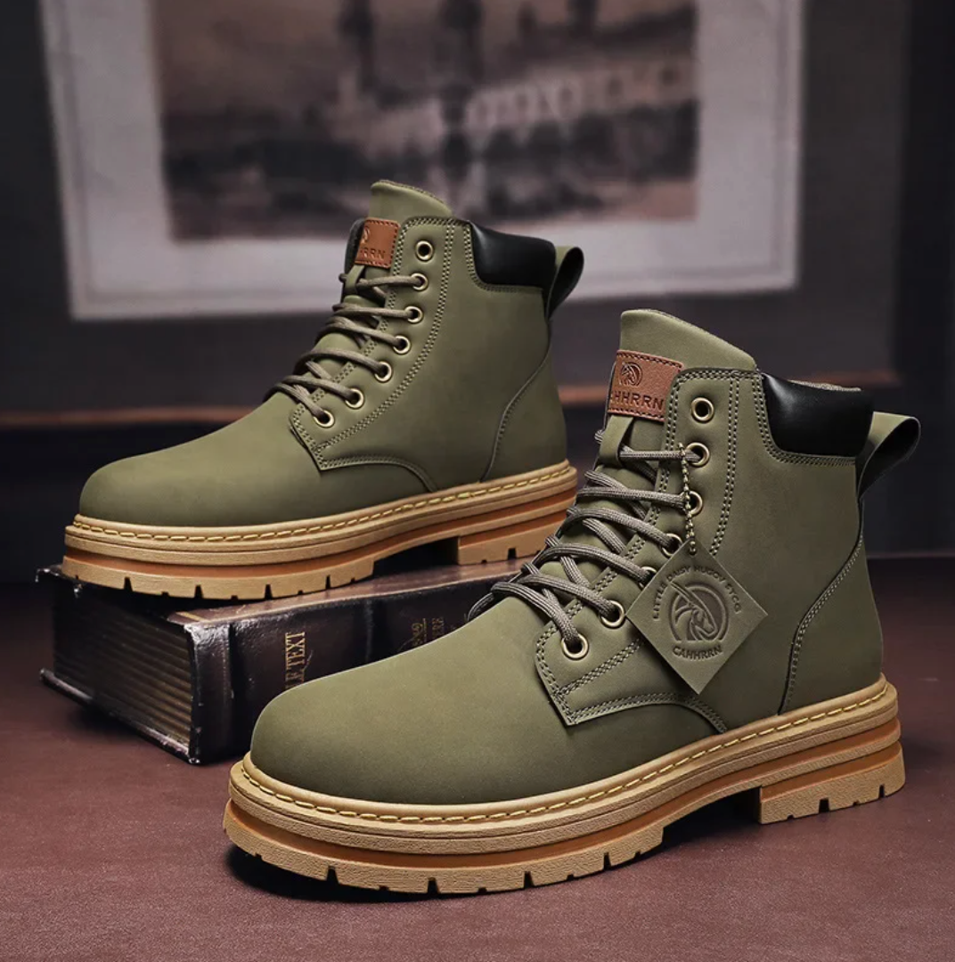 Men's Winter Boots with Patchwork Design and Comfortable Lining