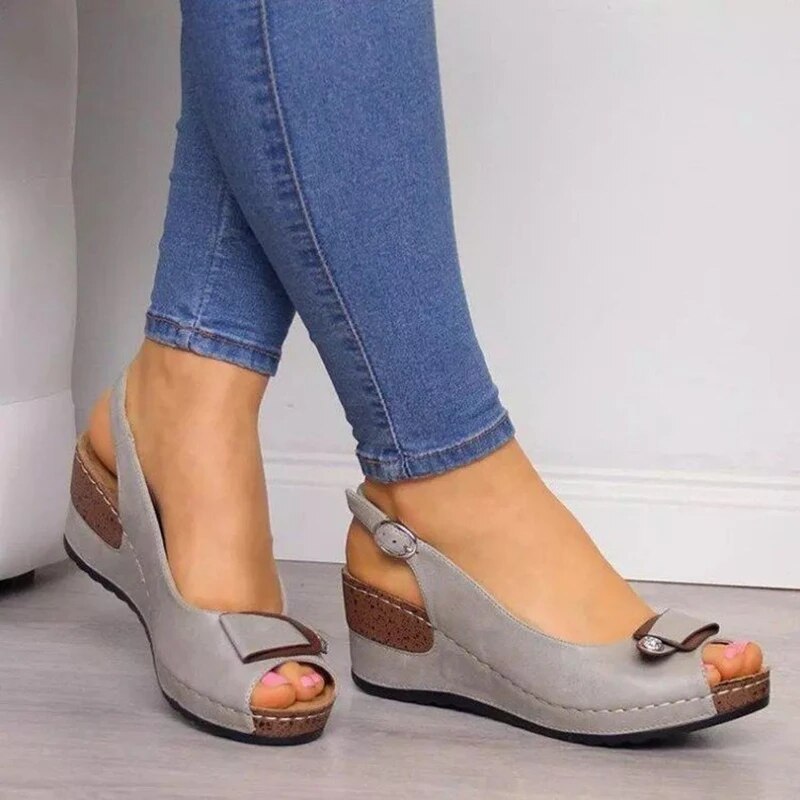 Orthopedic Heeled Sandals - Comfort & Elegance