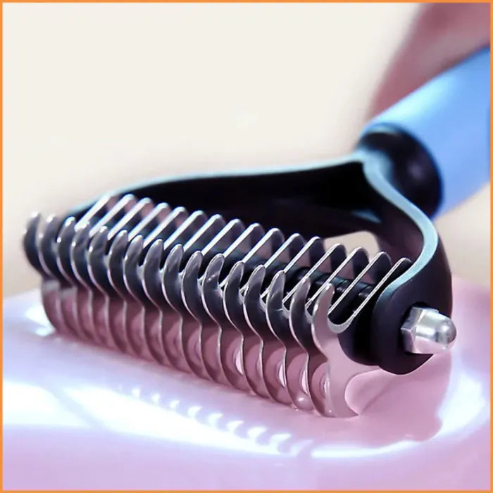 Pet Brush for Long- and Short-Haired Pets