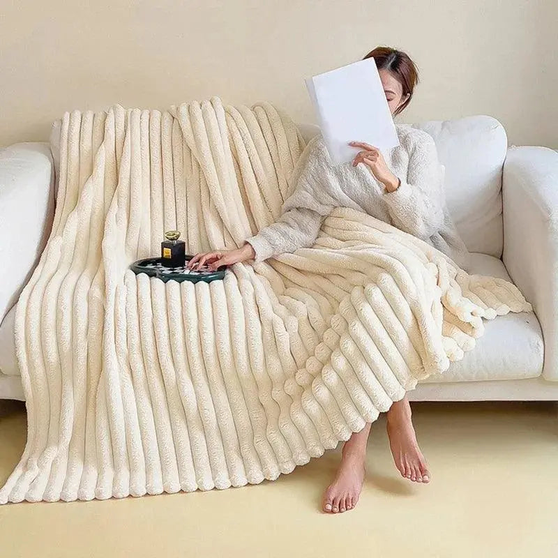 Plush & Cozy Fleece Blanket