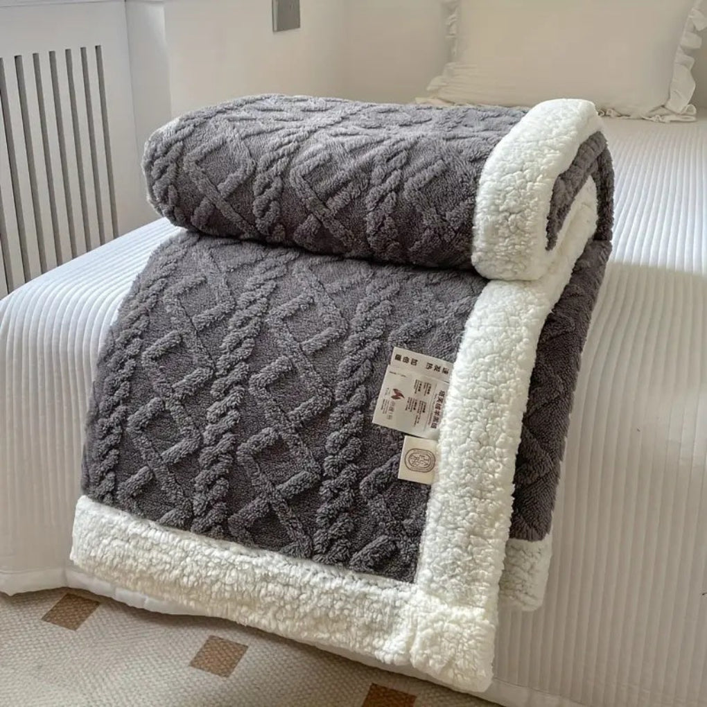 Sherpa Blanket with Diamond Pattern
