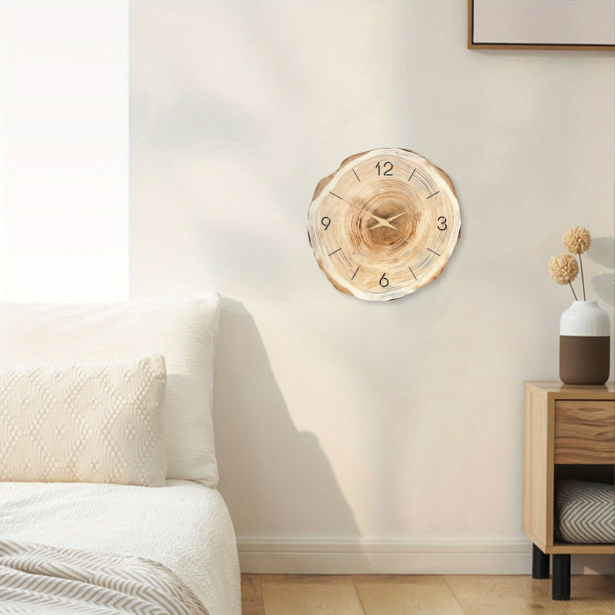 Silent Wooden Wall Clock with Realistic Texture