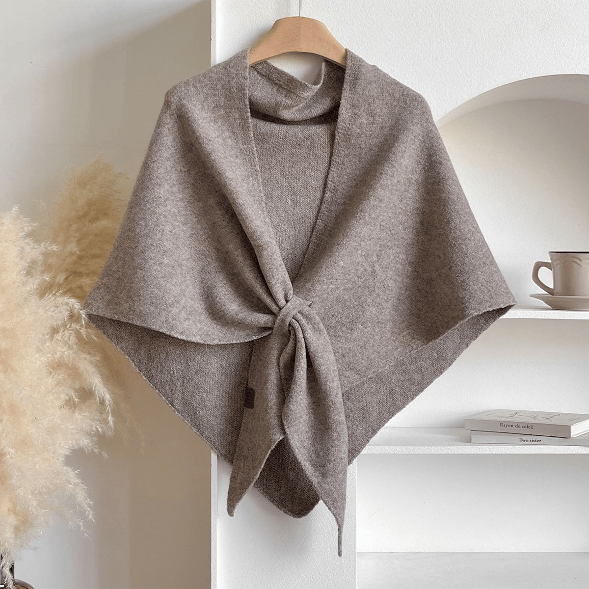 Soft and Comfortable Lightweight Shawl for Casual Everyday Wear