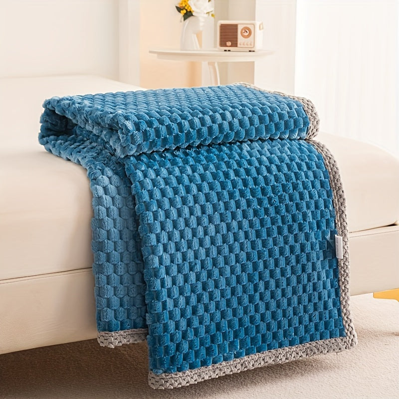 Soft Double-Sided Fleece Blanket for Couch, Bed, and Travel