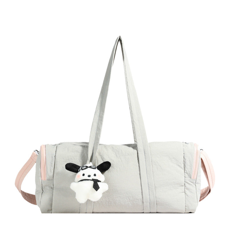 Sporty Travel Bag with Practical Shopping Design