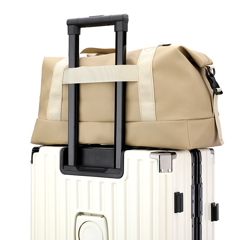 Sporty Travel Bag with Sturdy Carrying System