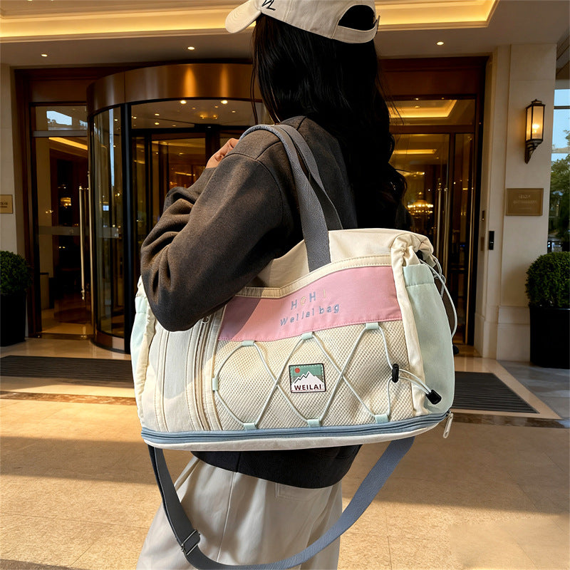 Sporty Weekend Bag
