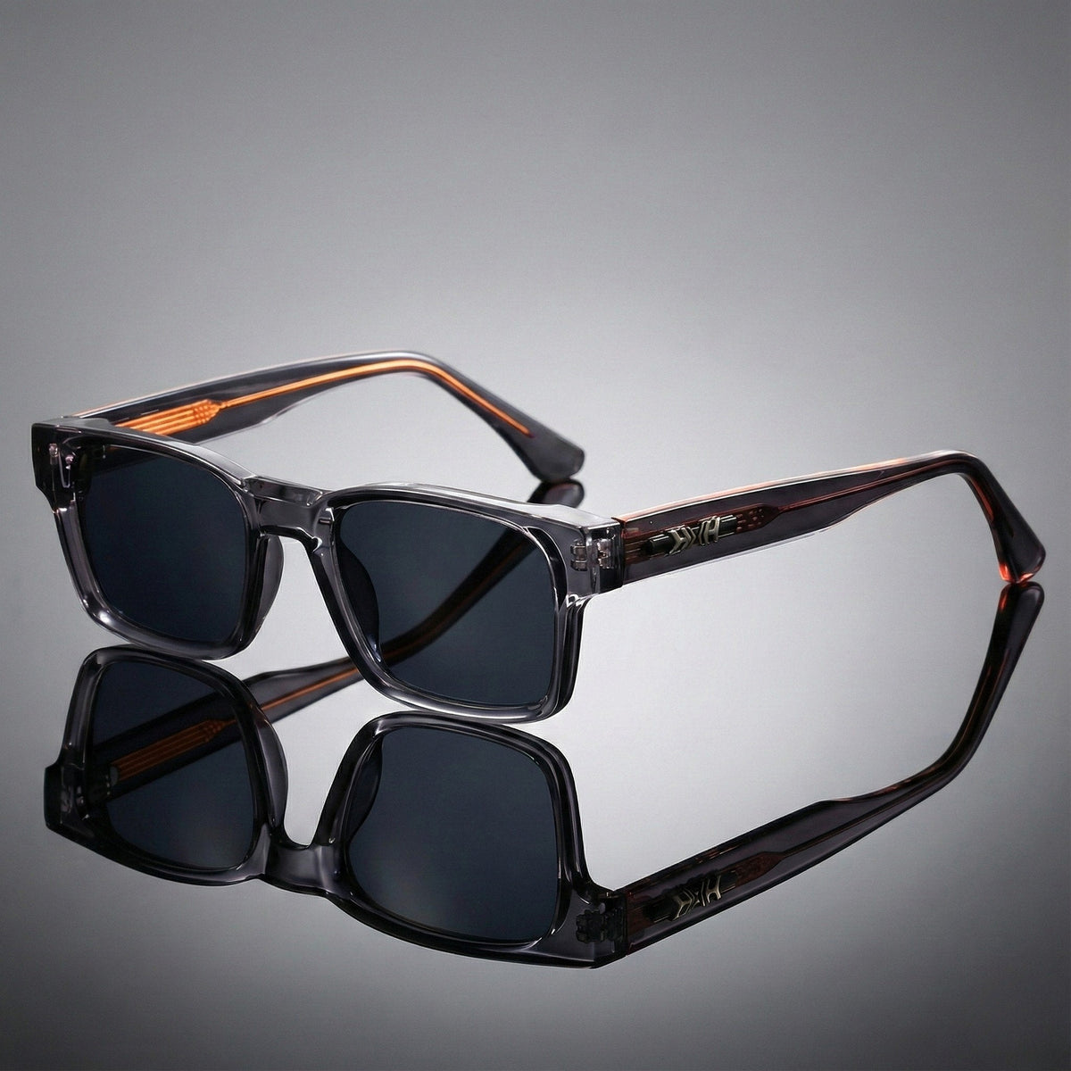 Square Tortoiseshell Sunglasses with UV400 Protection