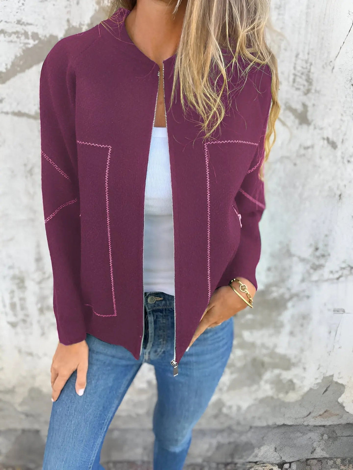 Stylish and Functional Women's Jacket