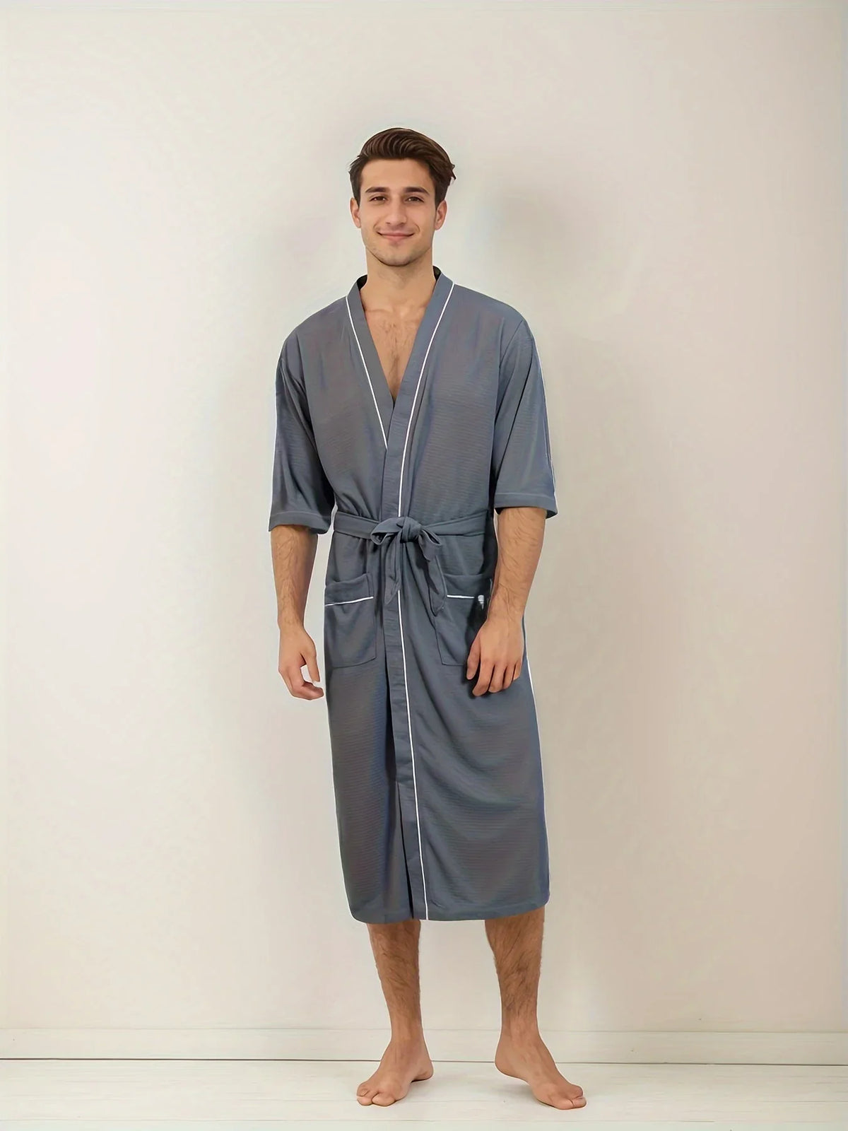 Stylish Men's Bathrobe - Short Sleeves & Dual Pockets