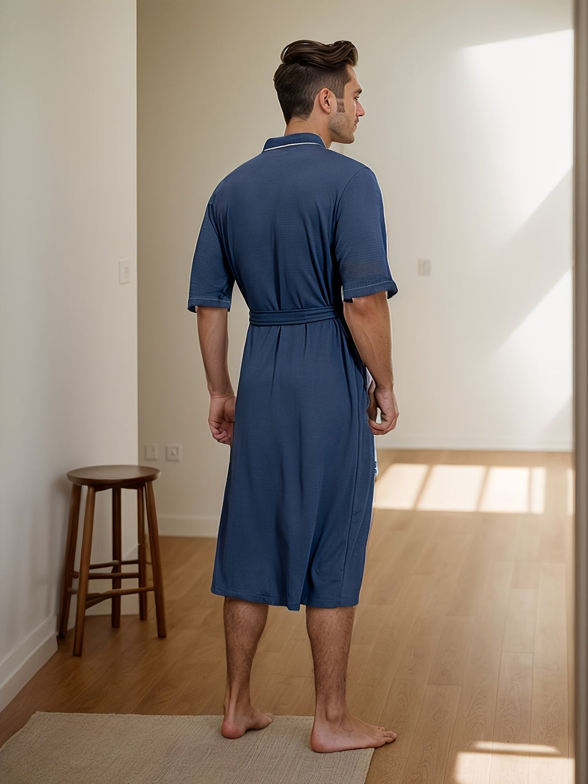 Stylish Men's Bathrobe - Short Sleeves & Dual Pockets