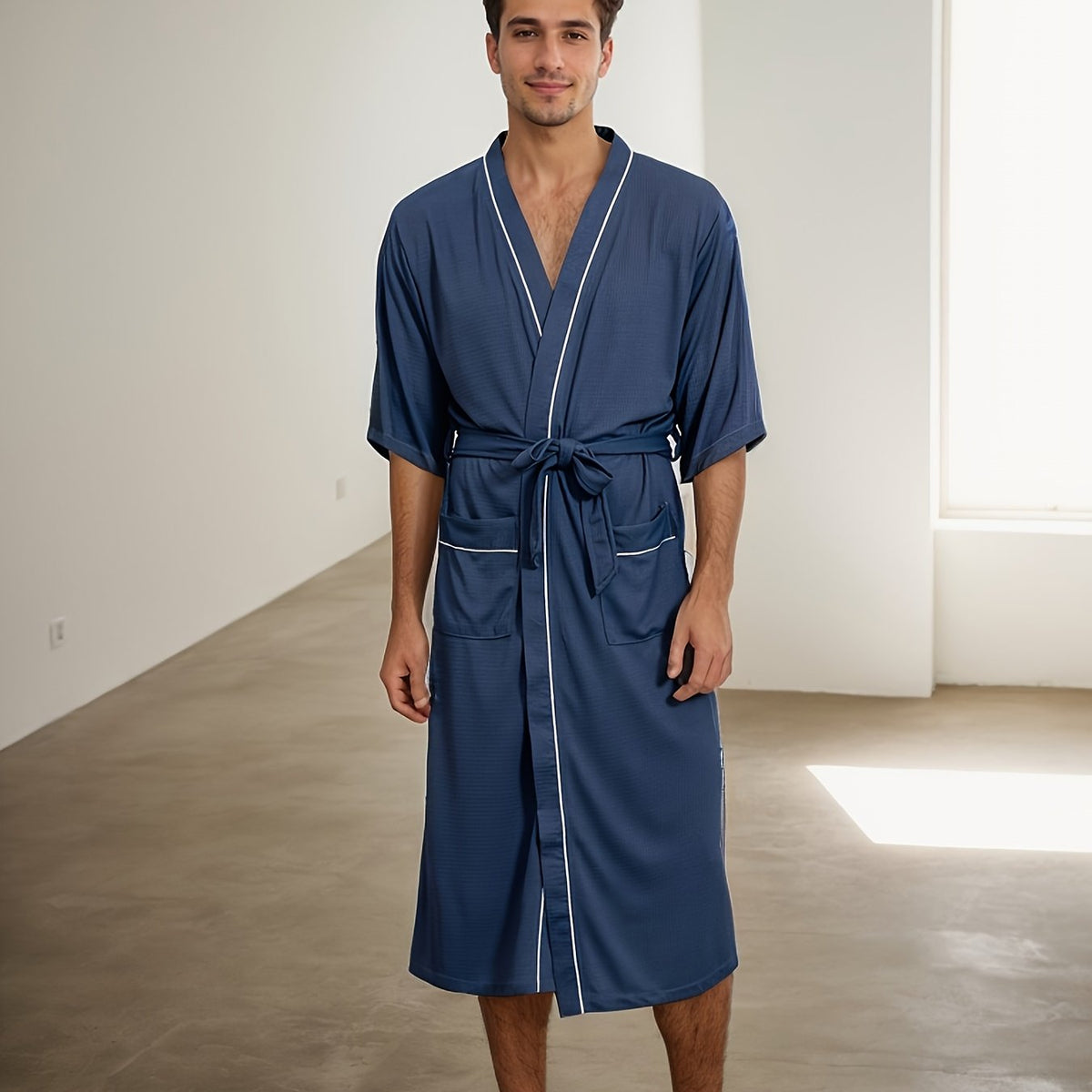 Stylish Men's Bathrobe - Short Sleeves & Dual Pockets