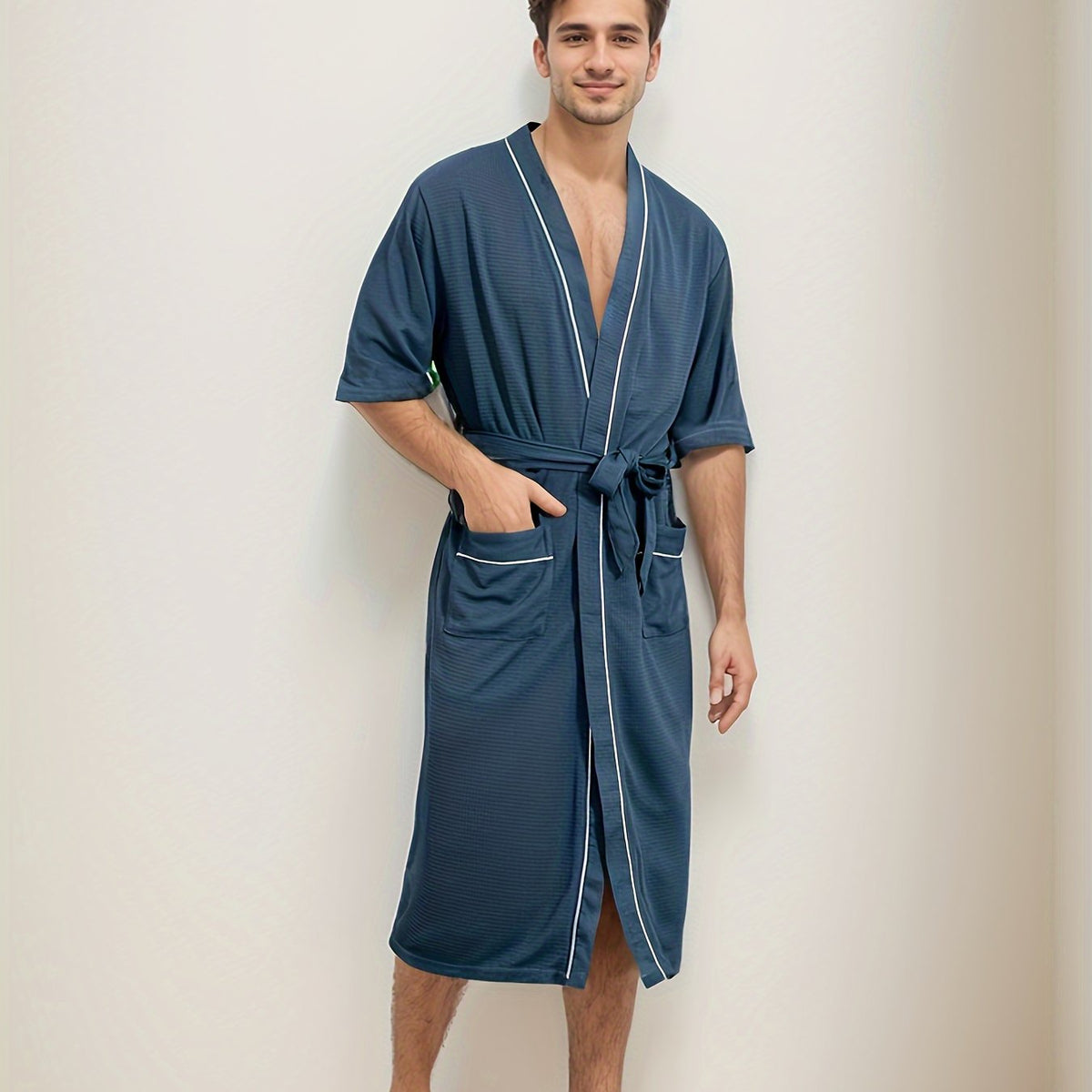 Stylish Men's Bathrobe - Short Sleeves & Dual Pockets