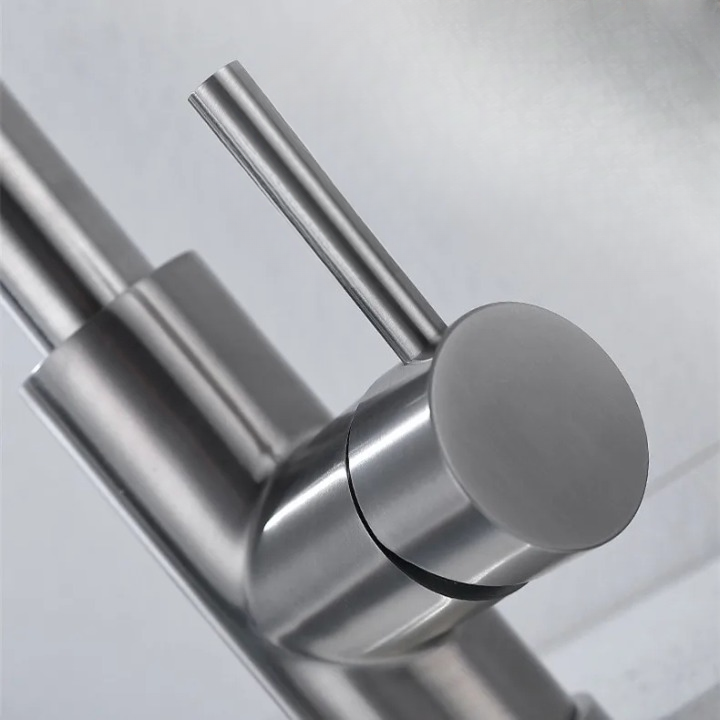 Touchless Pull-Out Kitchen Mixer Tap with Sensor and Flexible Spout – Modern Brass Faucet