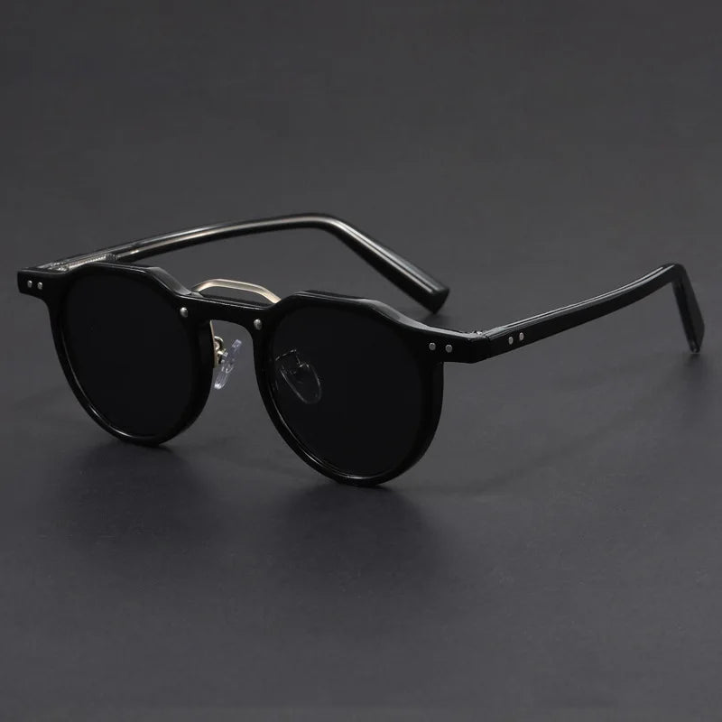 Unisex Classic Round UV400 Protection Sunglasses
