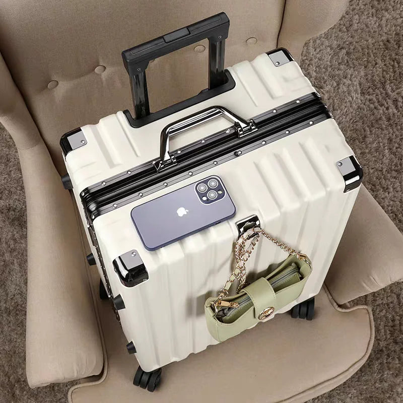 Unisex Hardshell Suitcase with Robust Aluminum Frame