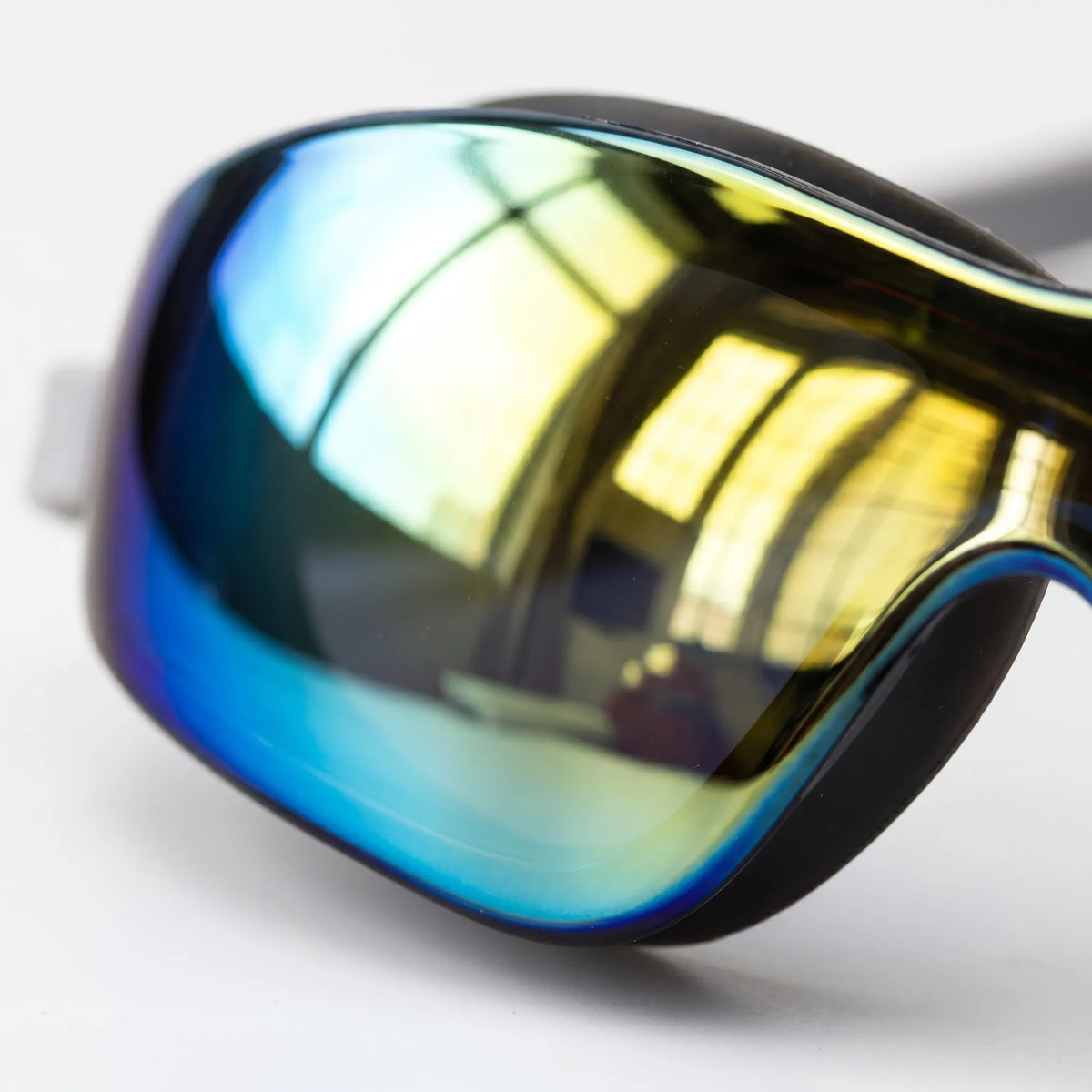 Unisex Mirrored Swimming Goggles for Clear Underwater Vision