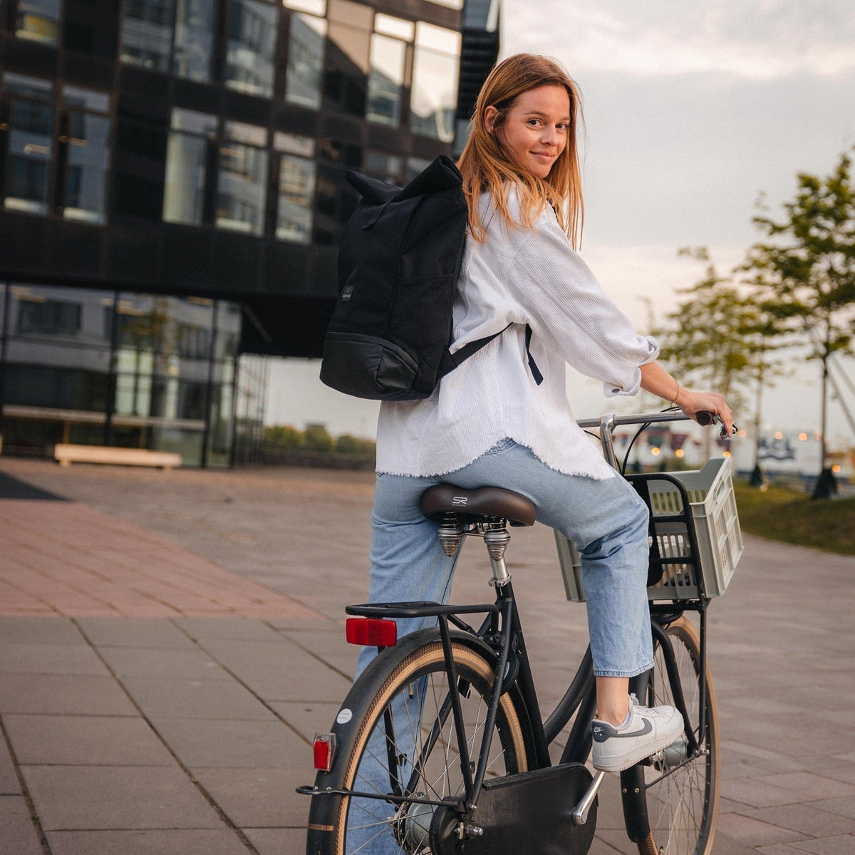 Unisex Rolltop Backpack – Versatile & Stylish