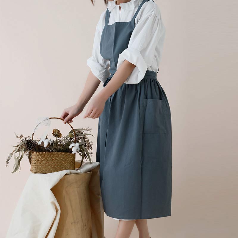 Waterproof Cotton Apron with Practical Pockets