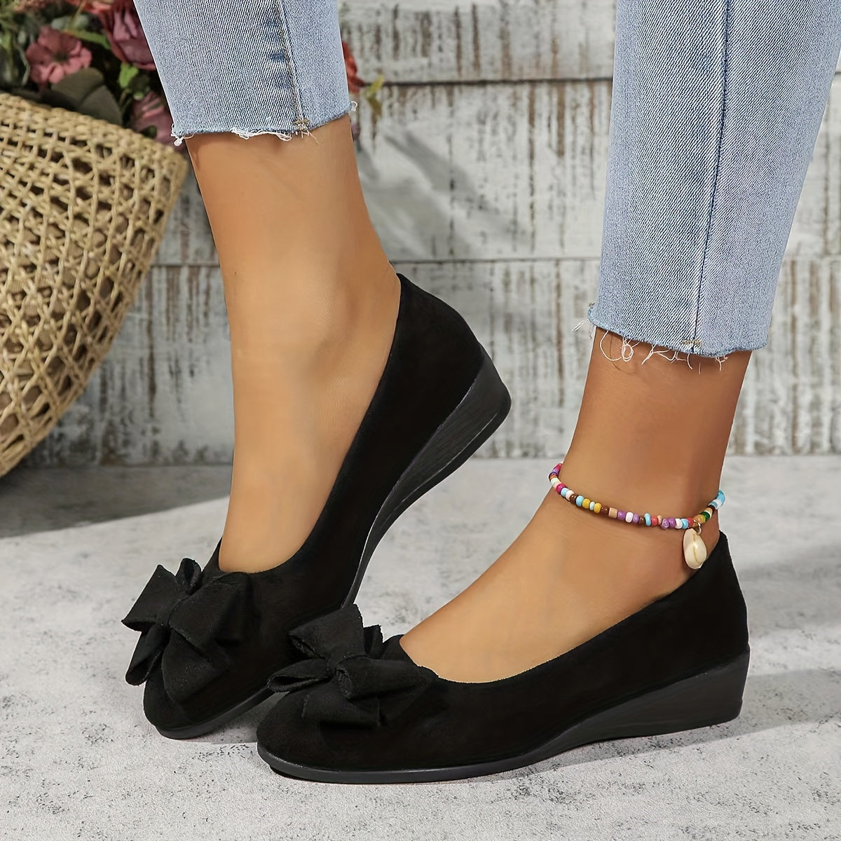 Women's Bow Detail Round Toe Slip-On Wedge Ballet Flats