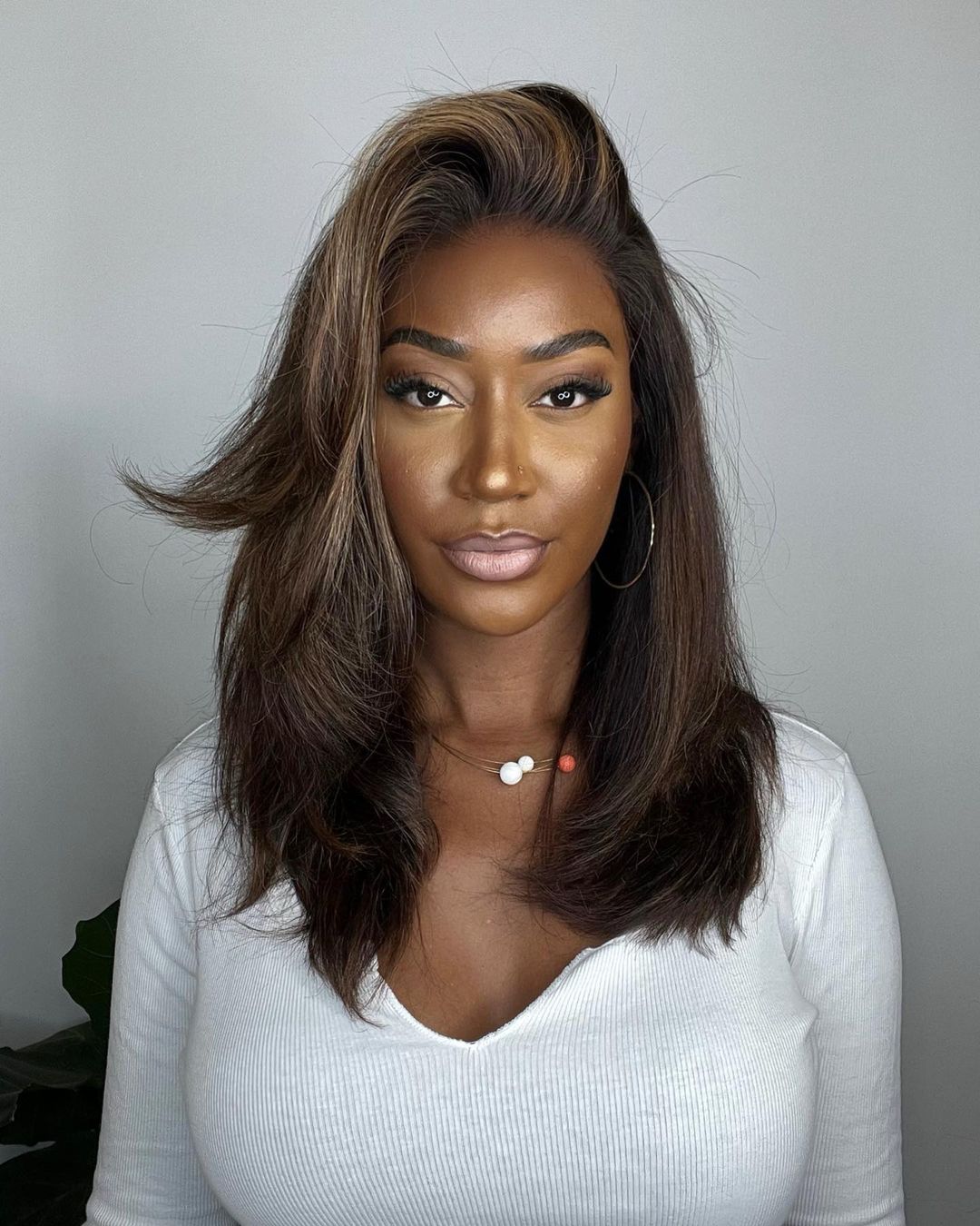 Women's Highlighted Wavy Human Hair Lace Front Wig
