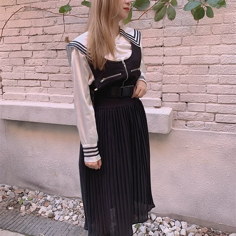 Women's Pleated Skirt