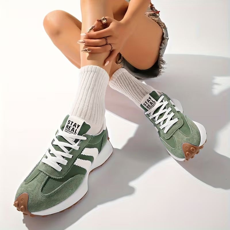 Women's Retro Platform Sneakers with Arch Support – Chunky Sole Lace-Up Tennis Shoes in White